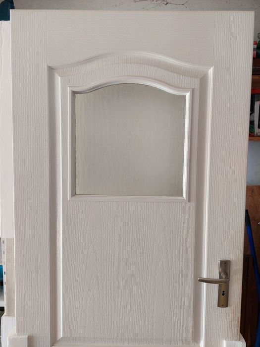 Drzwi Porta Londyn 80 lewe i prawe łazienkowe z klamka