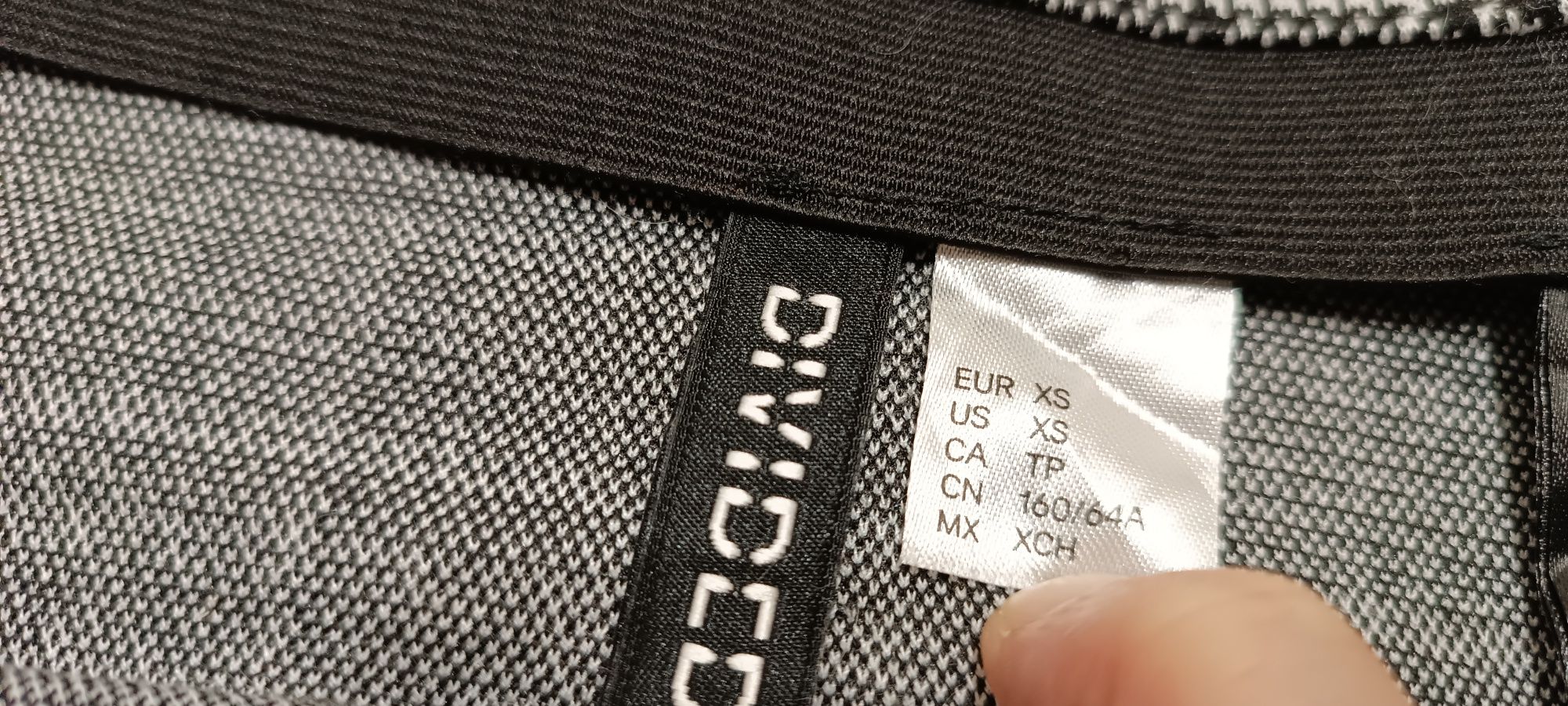 H&M 34 XS spódniczka mini w kratkę pepitkę pepitka  do kozaki szpilki