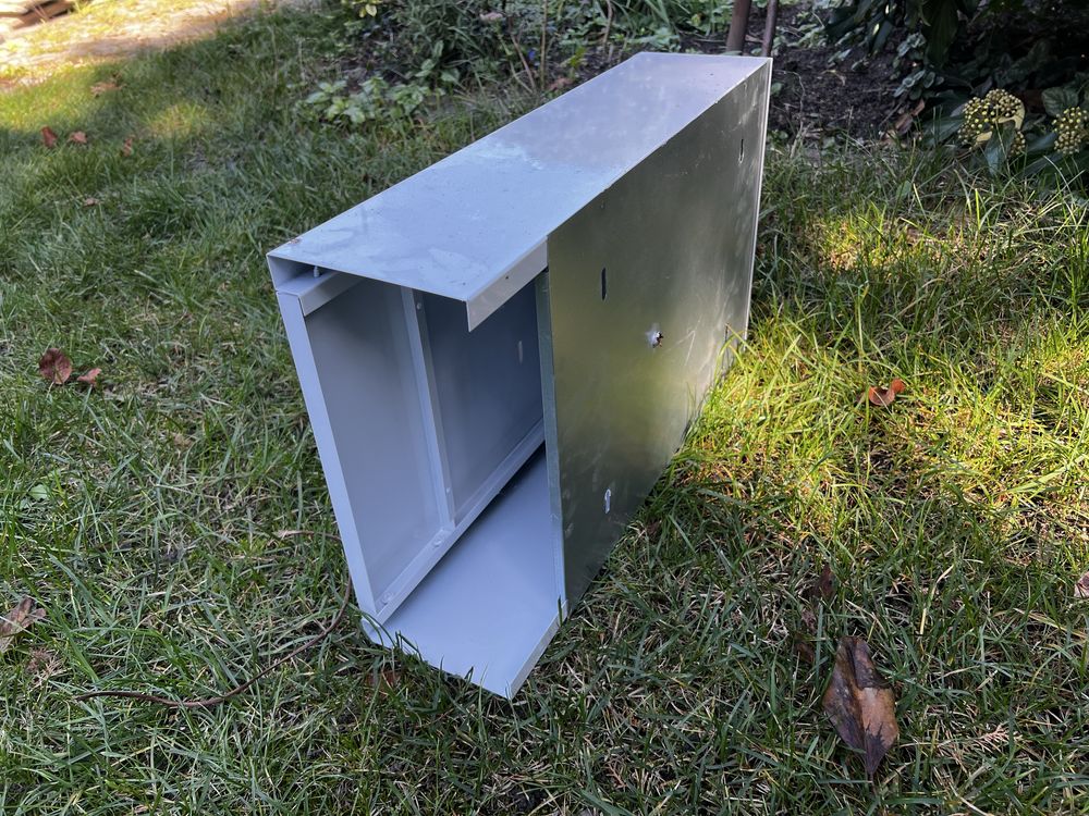 Skrzynka elektryczna rozdzielnia obudowa metalowa