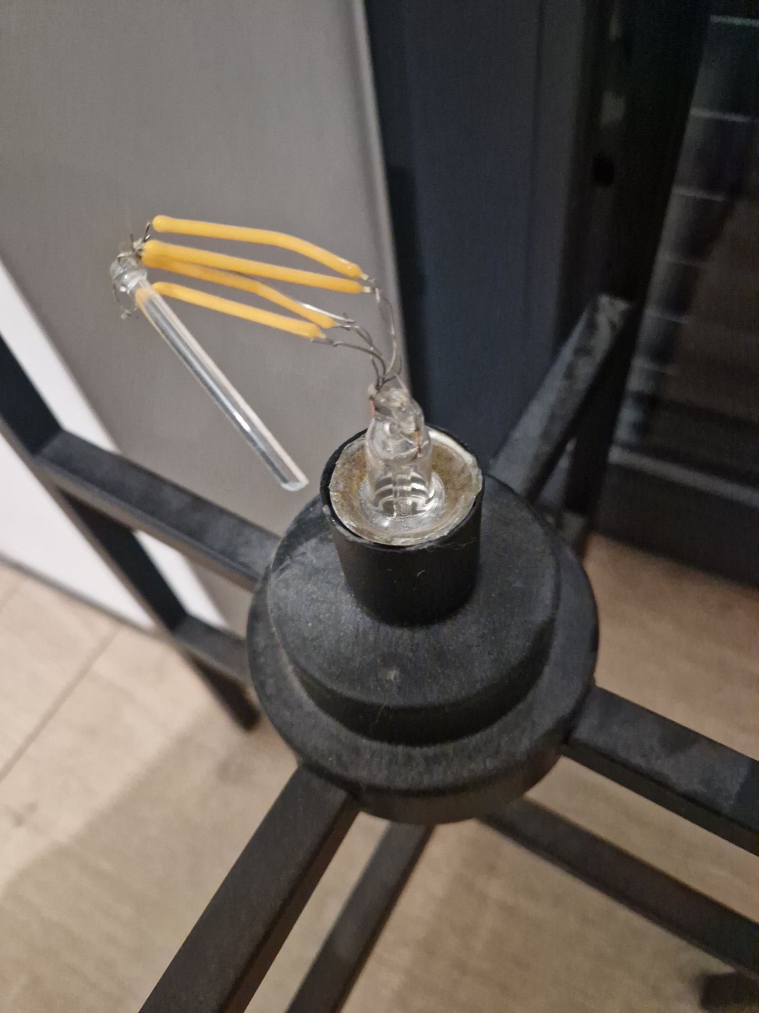 Lampka lampion lampa jysk semester bez nie działa