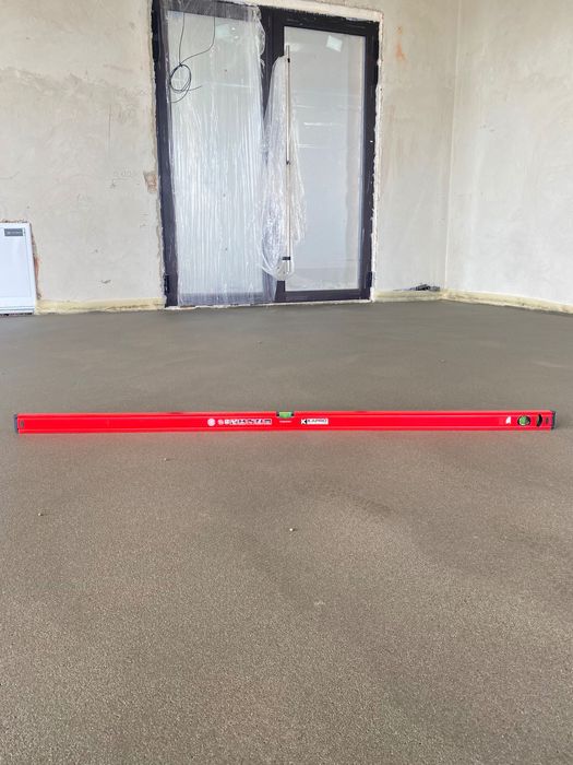 Напівсуха стяжка машинним способом