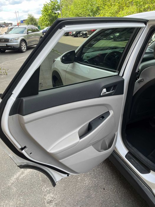 Продам Hyundai Tucson 2019, 2.0 GDI, автомат, полный привод