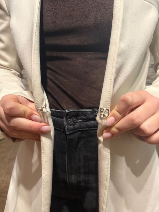 Стильний піджак / блейзер кремового кольору (розмір S)