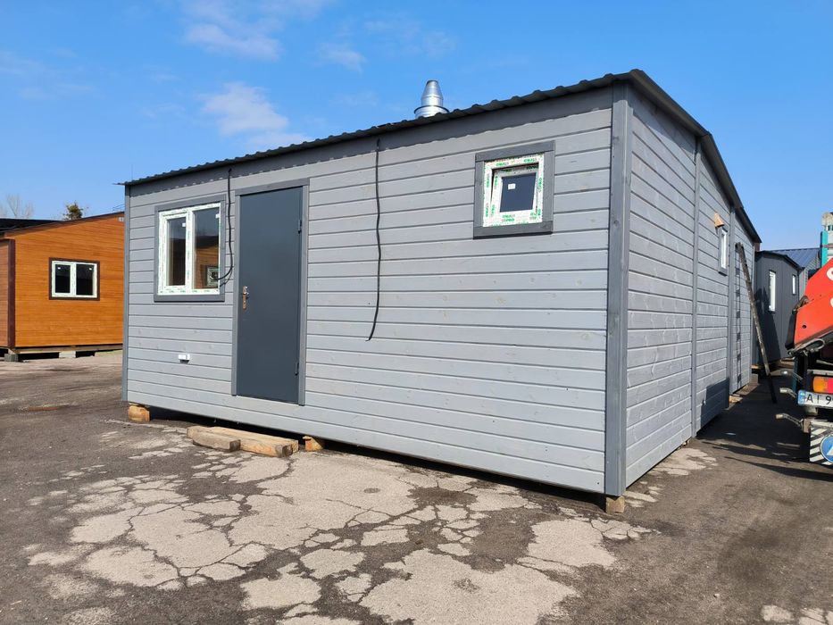 Садовая бытовка,  утеплена для проживания круглый год.