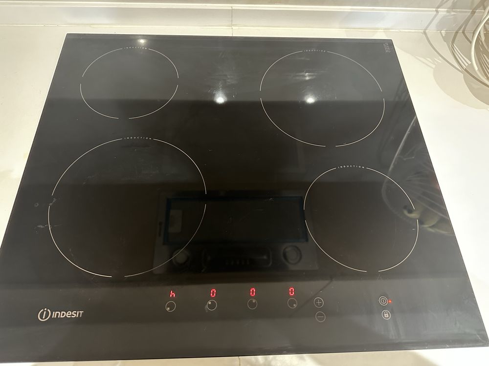 Placa de indução Indesit