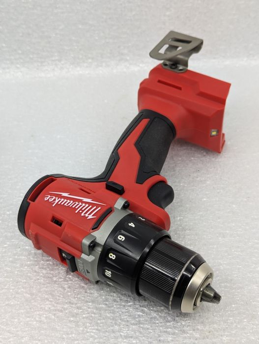 Milwaukee 3601-20 M18 Безщітковий дриль шуруповерт