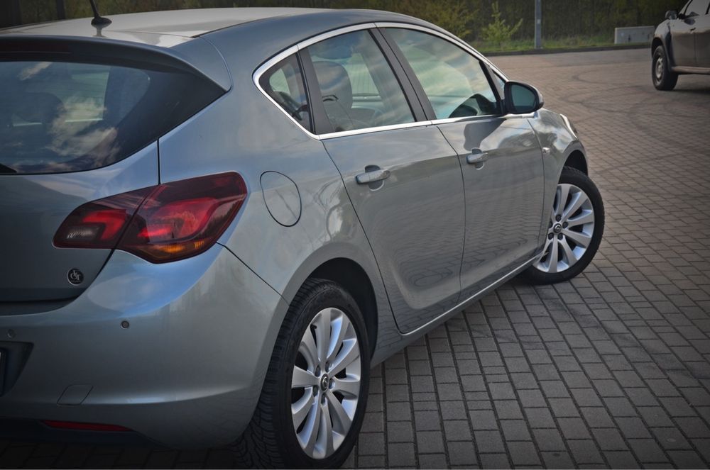 // Opel Astra 1.6 190 tys km Import //