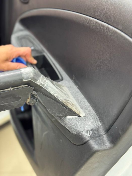 Хімчистка салону авто, озонування. Детейлінг. Дешево, швидко і якісно!