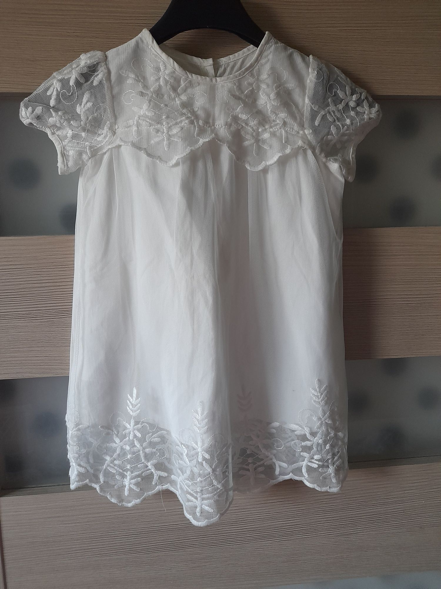 Biała sukienka sukieneczka dla dziewczynki hm 86 chrzest roczek wesele