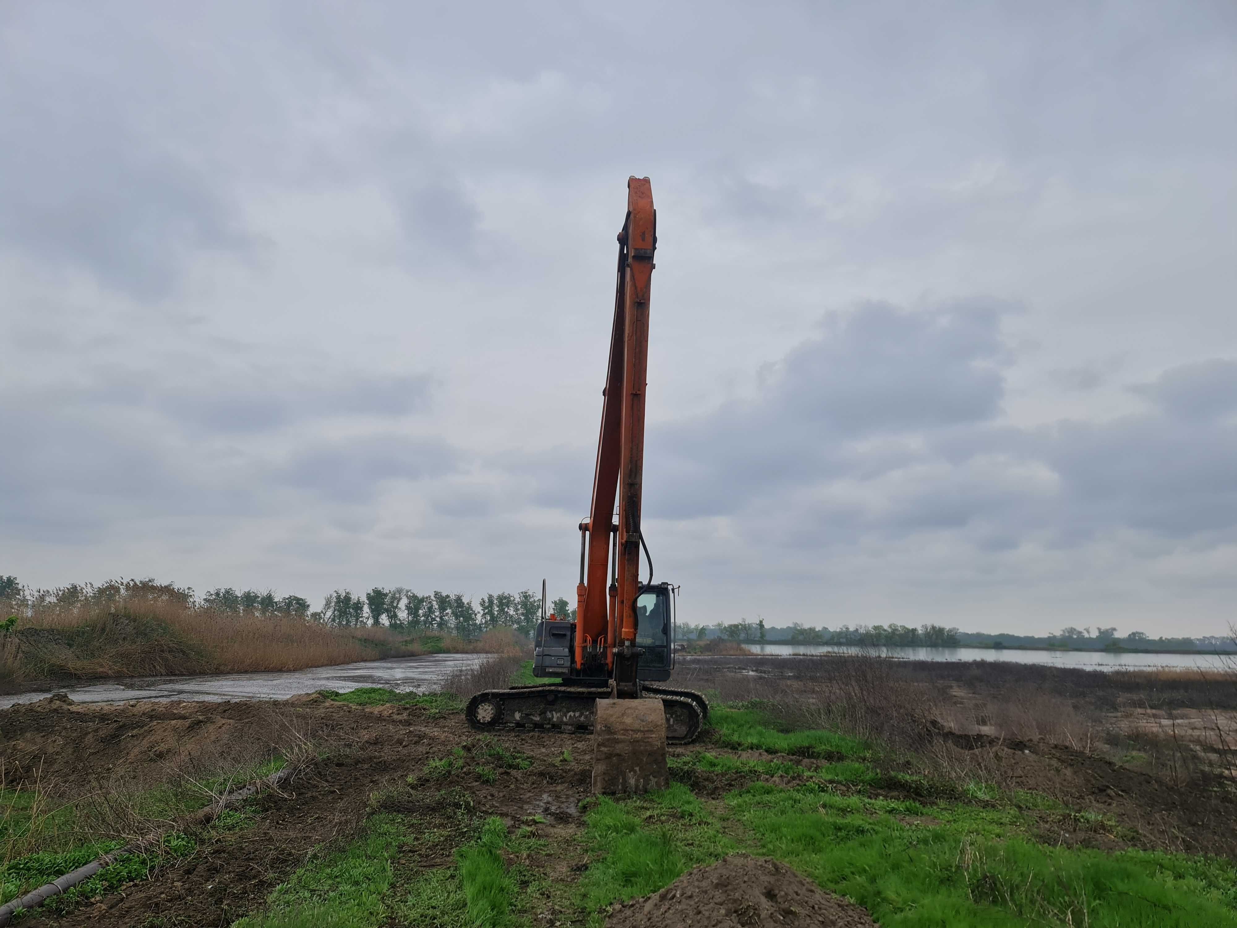 Чистка копання водойм: річок, ставків, озер, каналів, намив піску