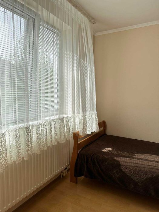 Здається будинок