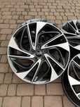 Oryginalne alufelgi Hyundai 5x114,3 19 cali CZUJNIKI Tucson Santa Fe