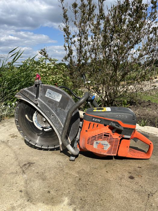 Pila husqvarna do betonu.