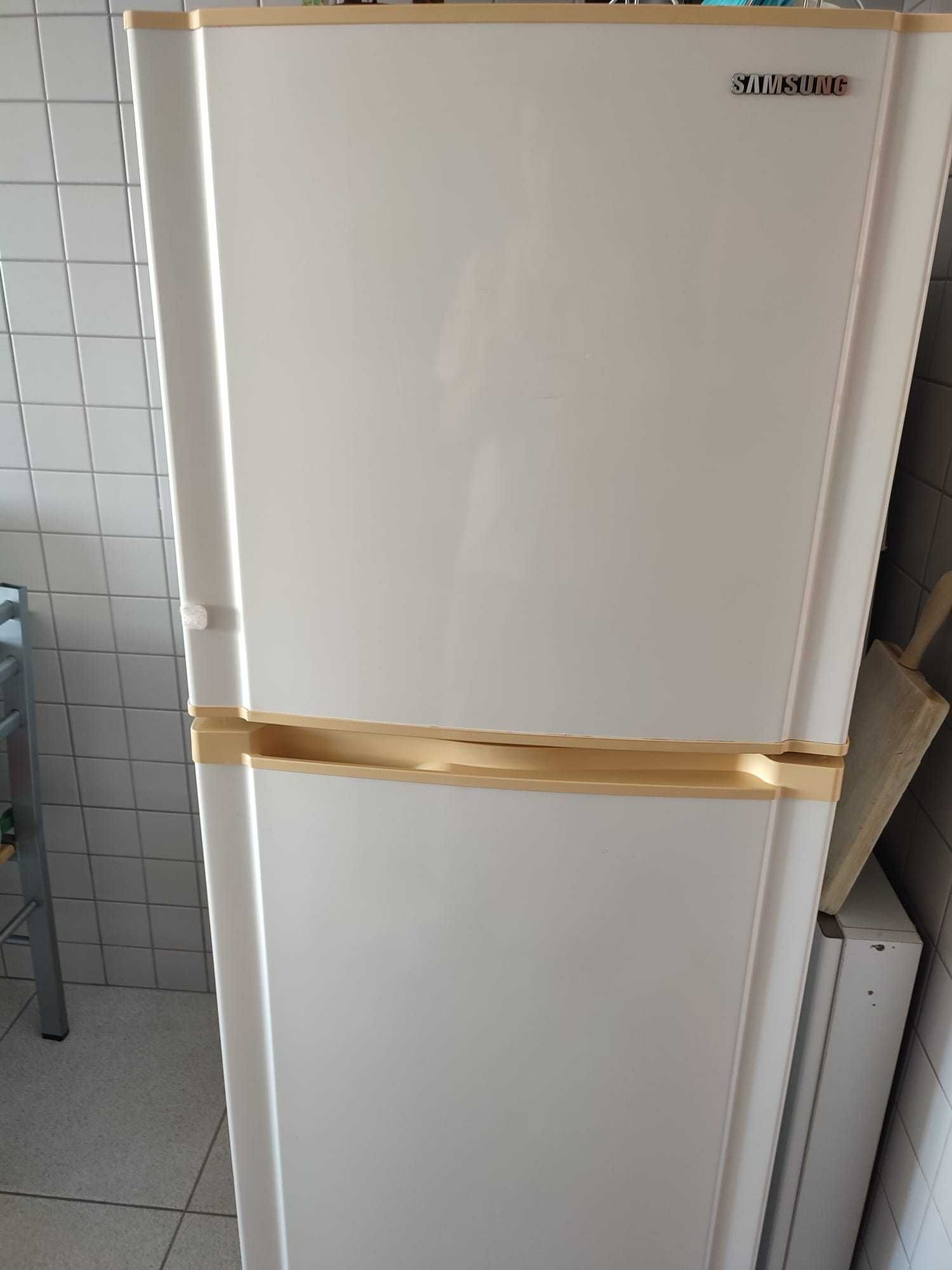 Frigorífico Samsung em excelente estado