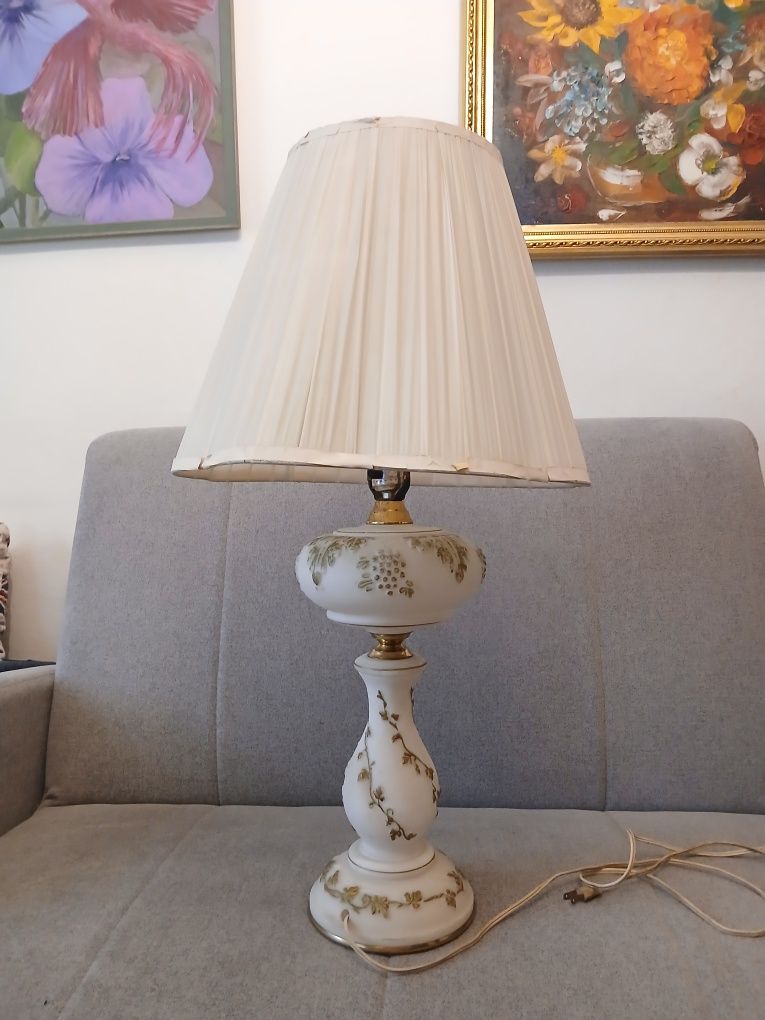 Lampa antyk u.s.a. leviton