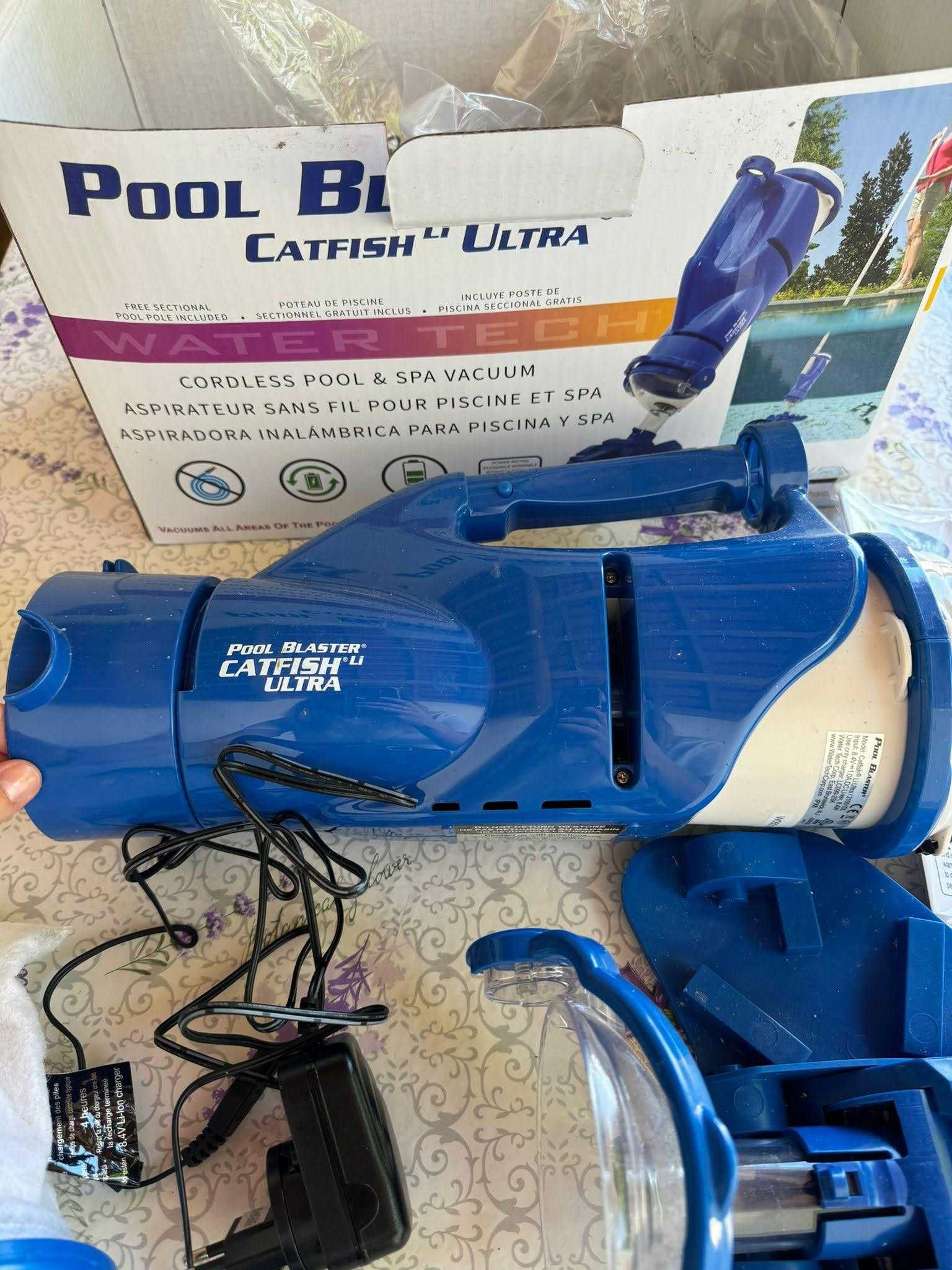 Aspirador de piscina a bateria Catfish Ultra