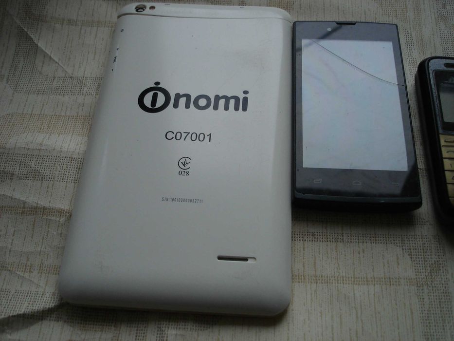 Планшет Nomi C07001 на запчастини та інше nokia