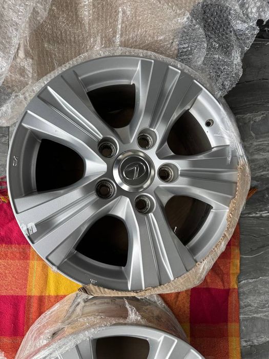 Продаю диски на Lexus