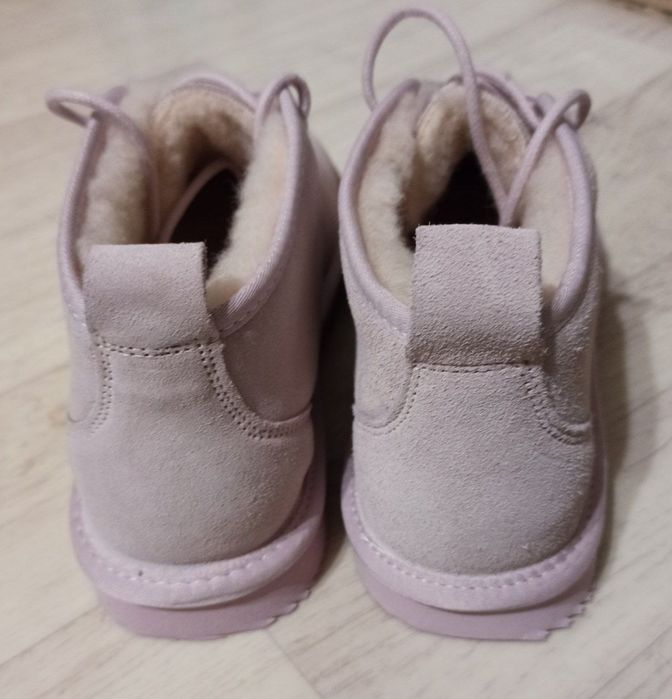 Продам нові уггі ALPINE design розмір 40,5, устілка 26,5 см.