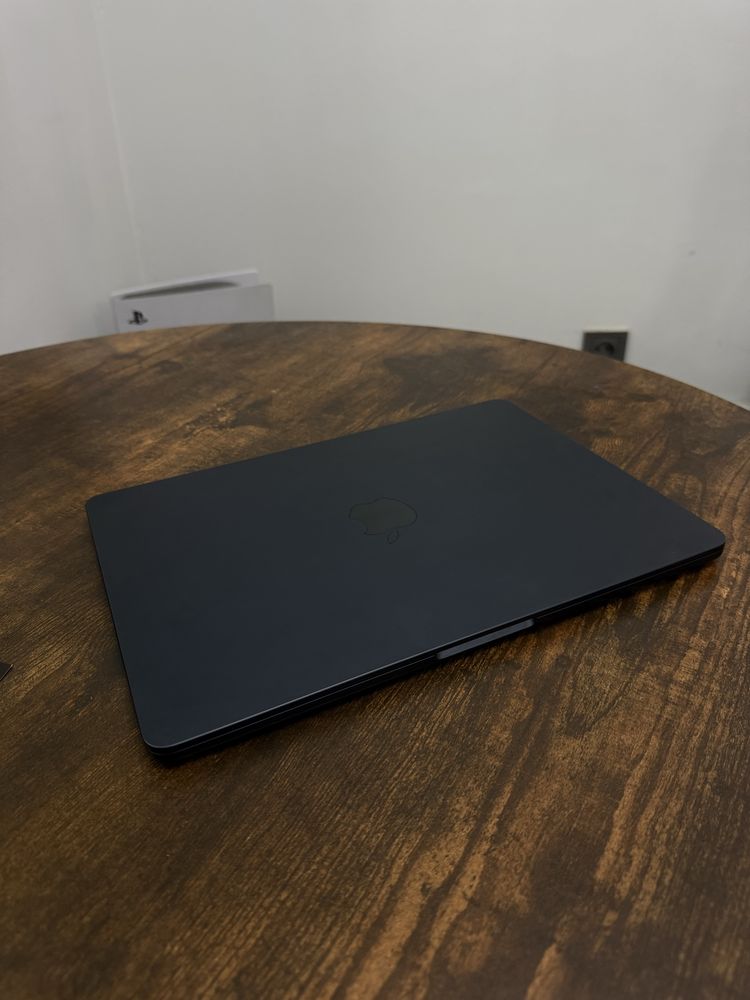 MacBook Air M2 8/256Gb