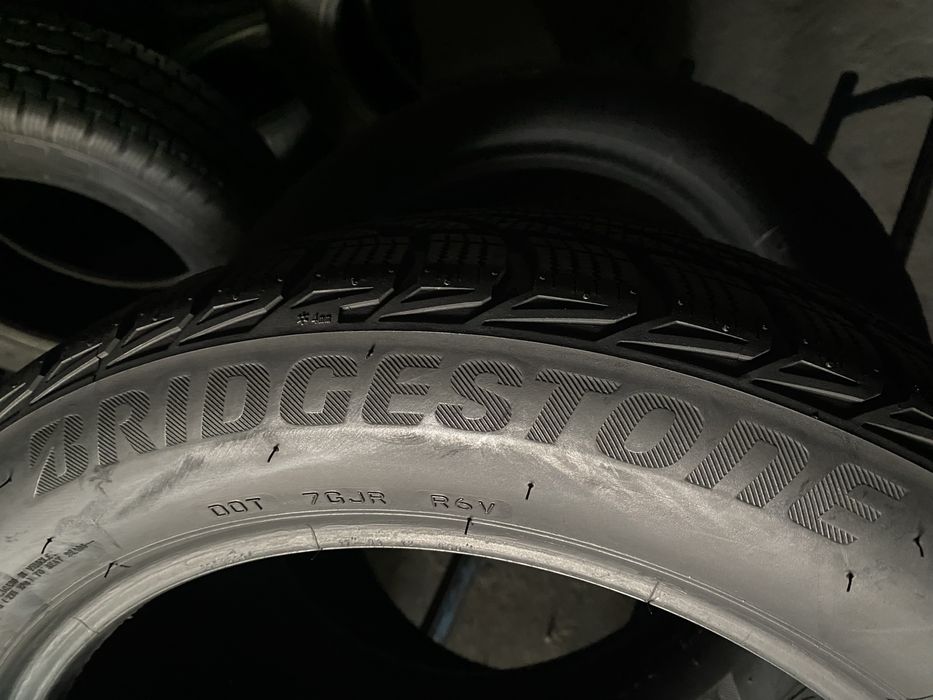 Шини 225/50/17 - 4шт Bridgestone Blizzak LM-32 зима