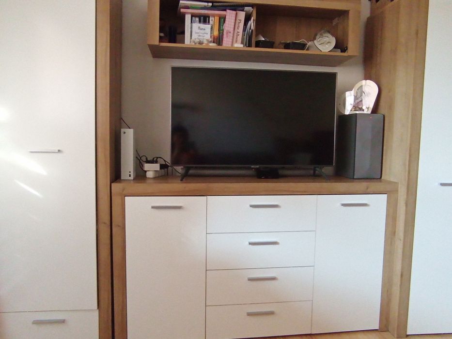 Sprzedam komplet mebli