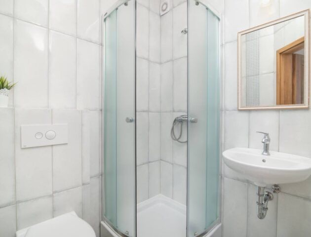 Pokoje noclegi nad morzem KARWIA WOLNE TERMINY TANIO bania jacuzzi !!!