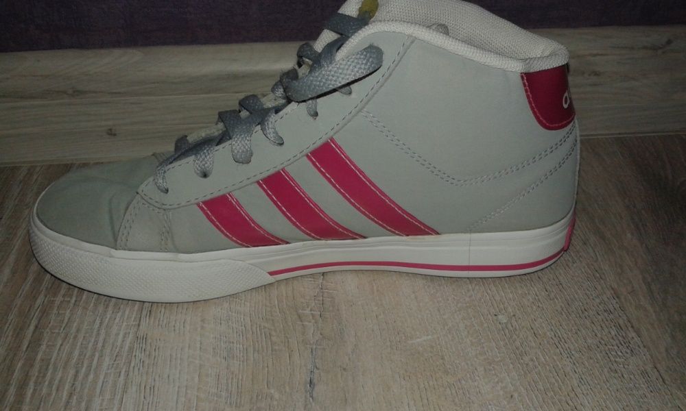 Buty damskie/dziewczęce Adidas rozmiar 35 1/2