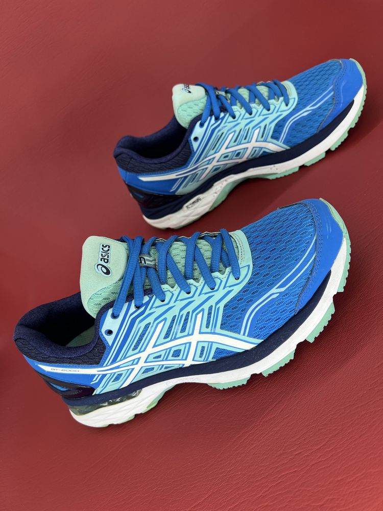 Кросівки 39,5р.25см. Asics Gel GT-2000
