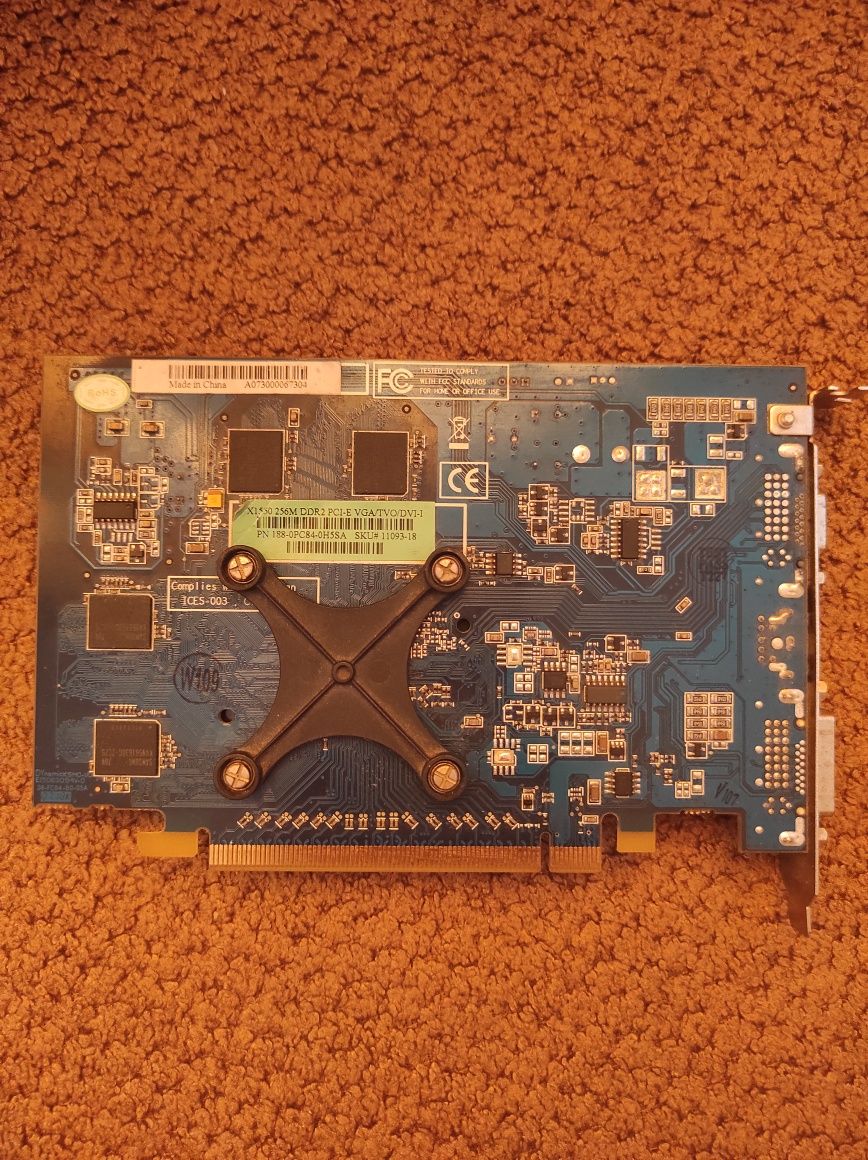 Видеокарта ATI Radeon X1550 256mb DDR2 PCI-E VGA