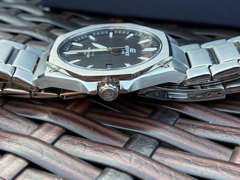Годинник  Casio Edifice EFR-S108D Сапфир Оригінал Гарантія