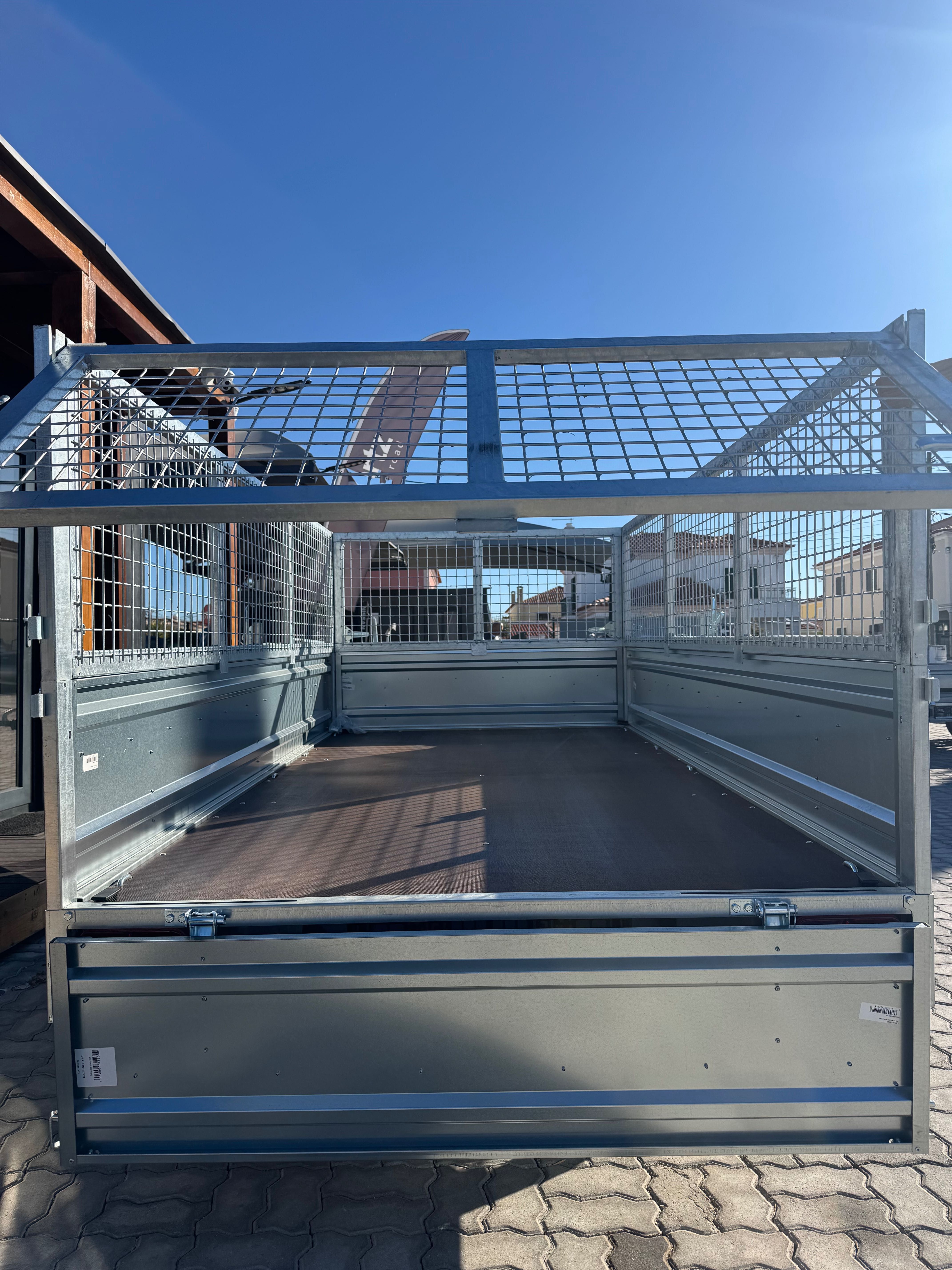 Atrelado Martz Hochlader 300/2 + Grades Laterais