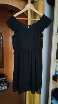 Krótka czarna sukienka z gumką w pasie rozmiar M