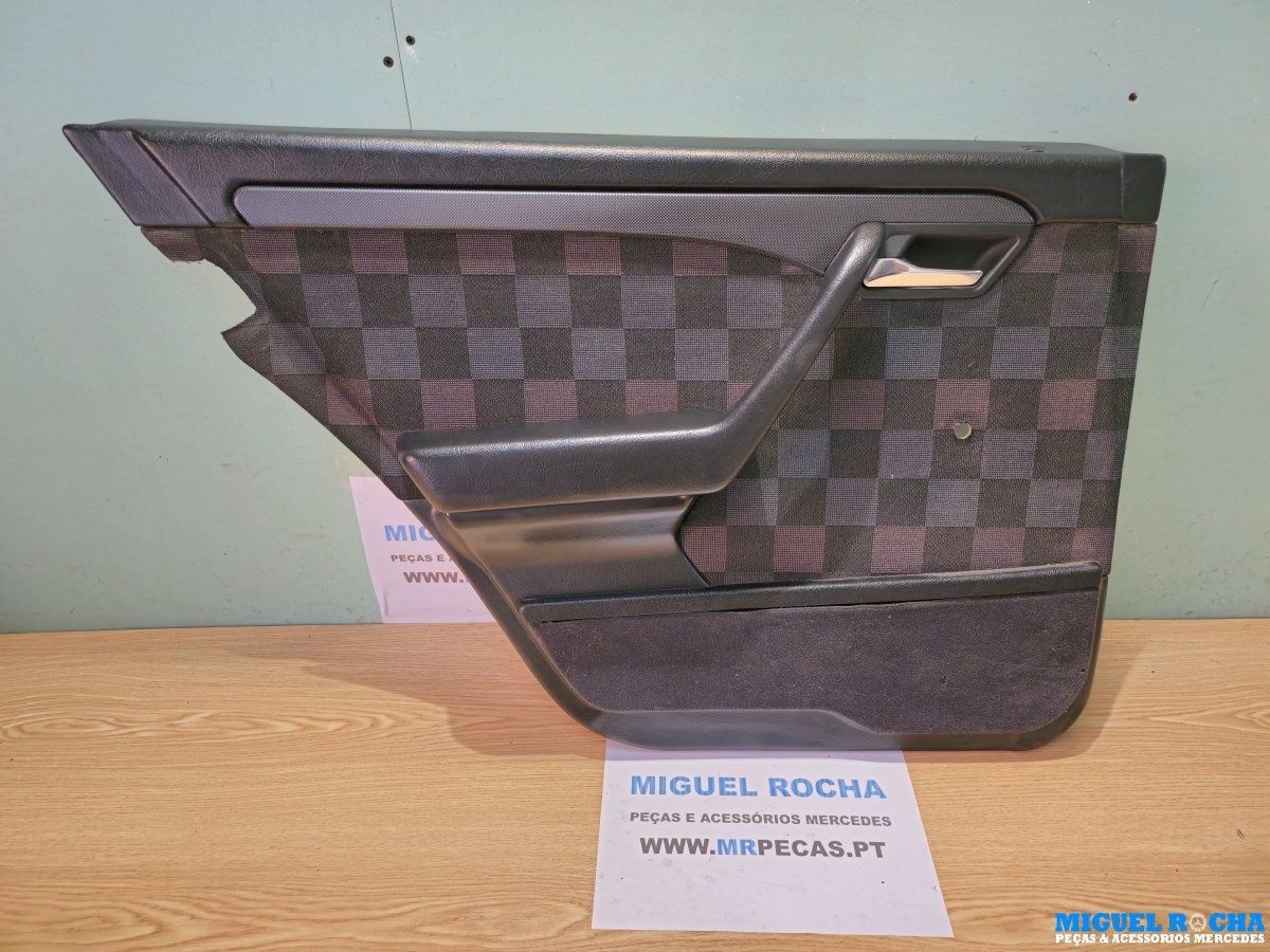 Conjunto de bancos e quartelas Mercedes Classe C W202