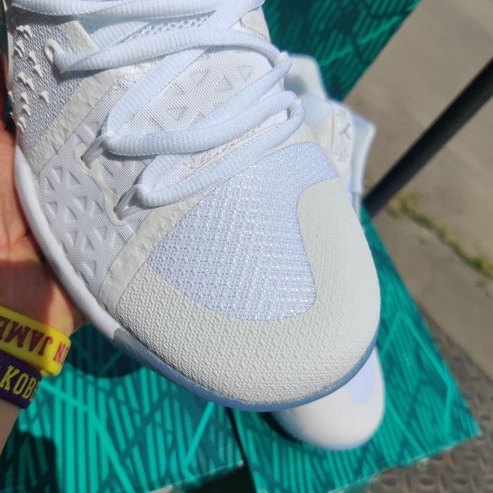 Розміри Eur36-46 баскетбольні кросівки Кайрі Nike Kyrie 3 7