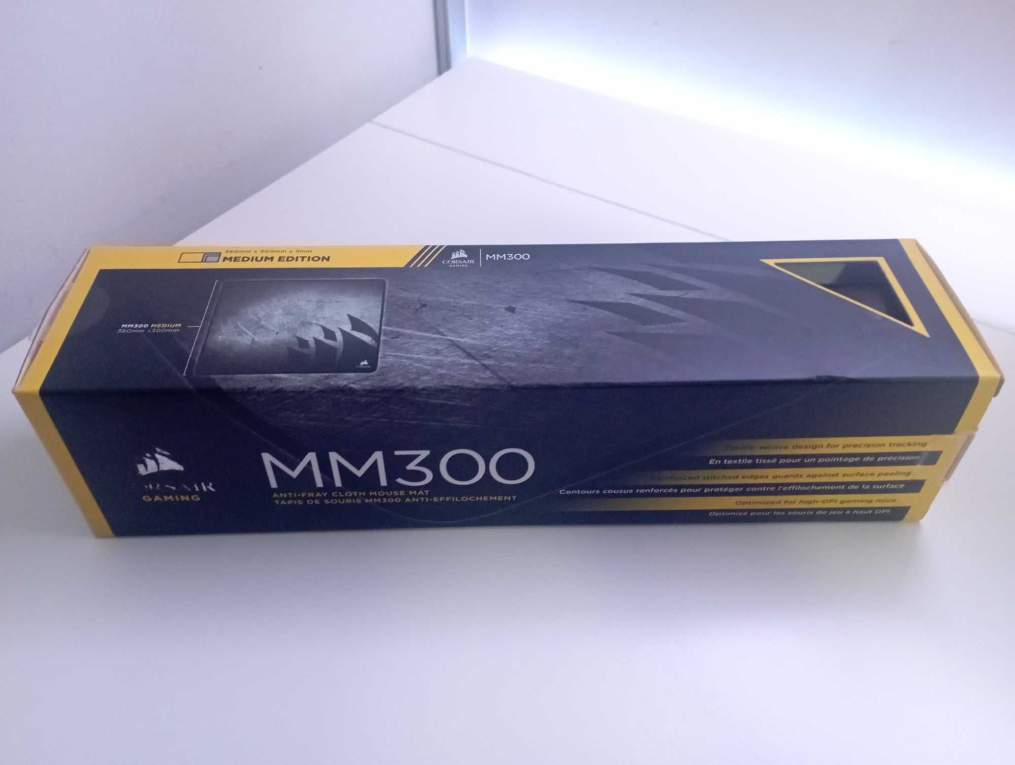 Tapete Corsair MM300 Pro Premium Spill-Proof Cloth Medium