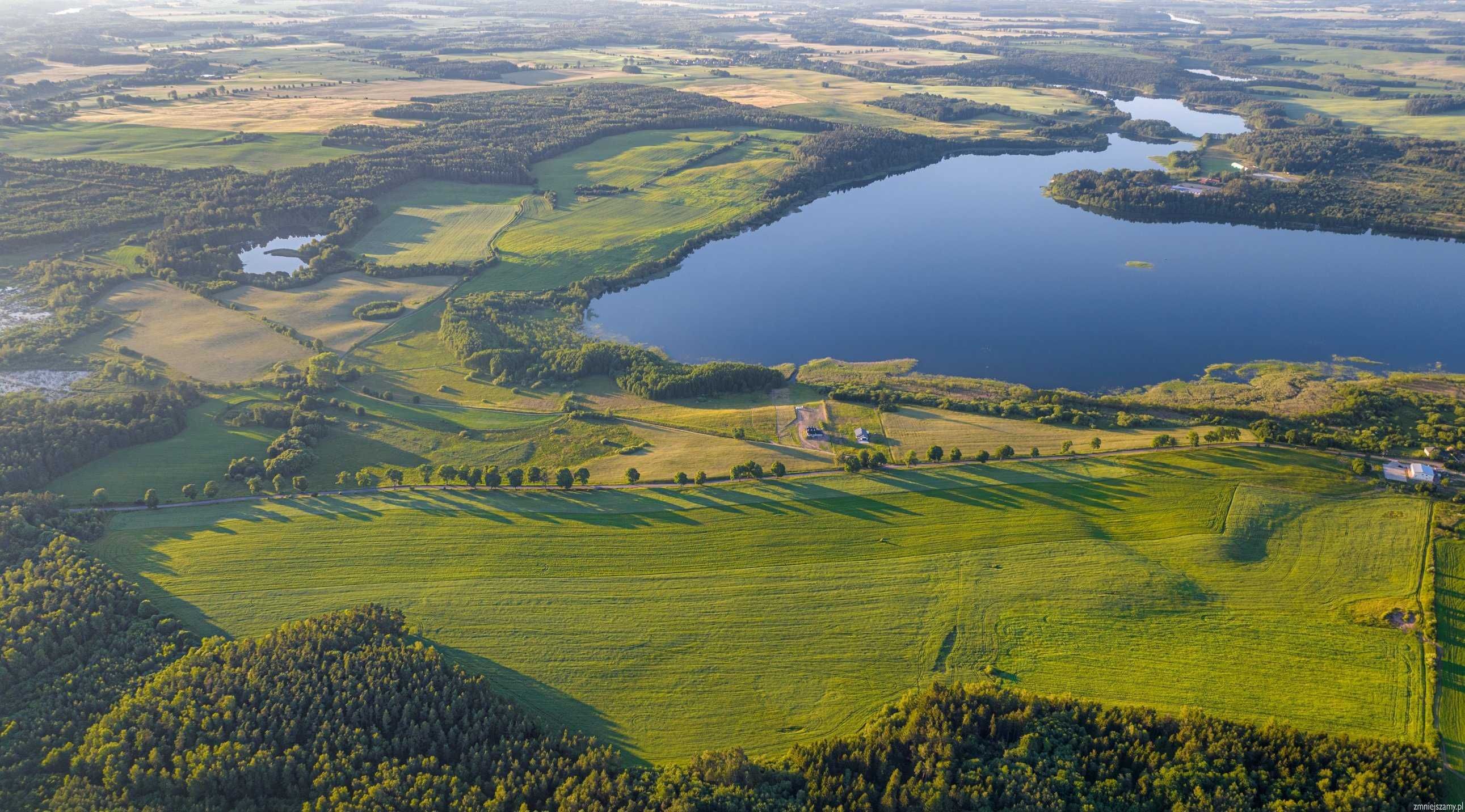 Działka na mazurach nad jeziorem Kownatki 10 arów warunki zabudowy