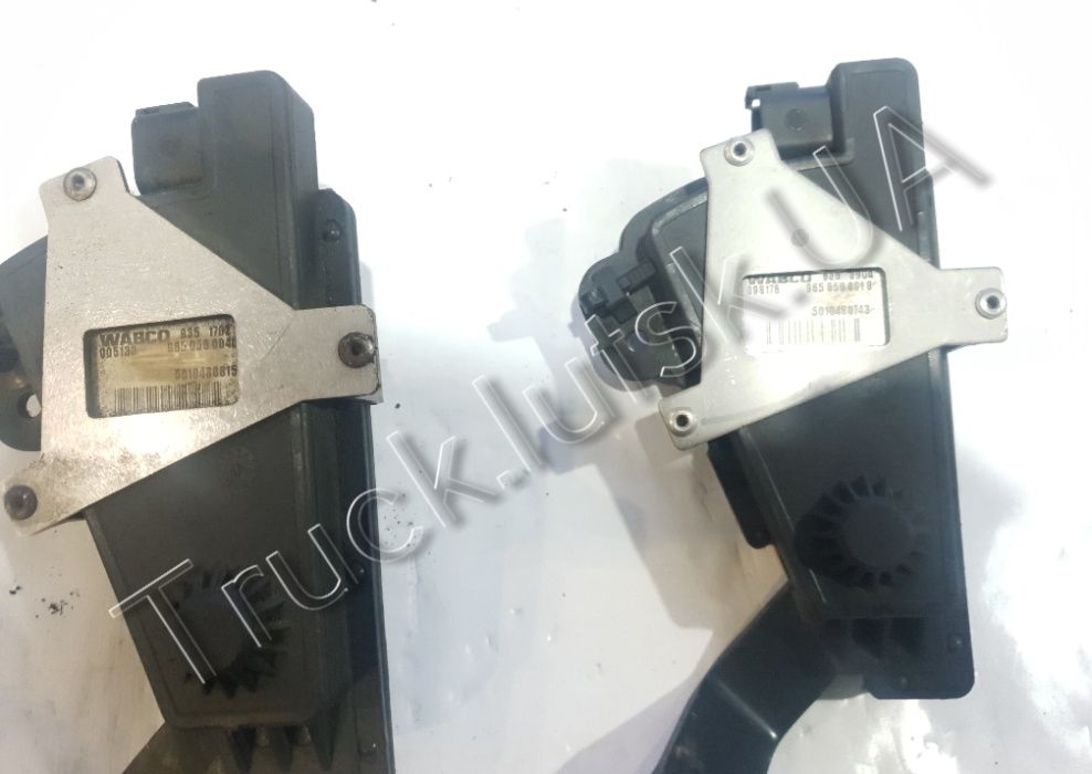 Педаль газу газа 5010480815 / 5010480743 Renault Midlum Рено Мідлум!!