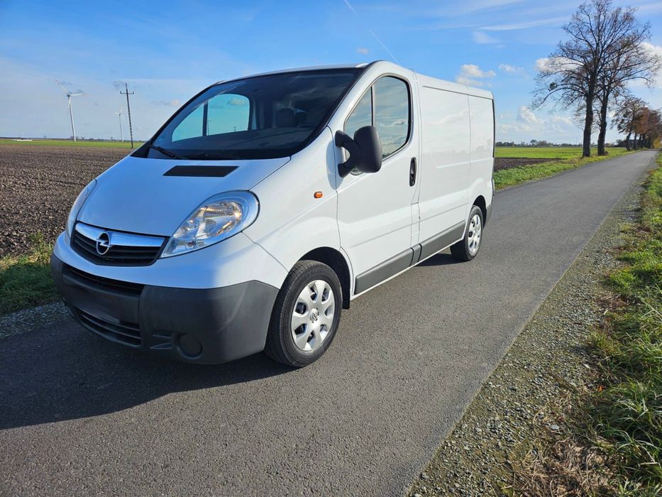 Opel vivaro 2.0!