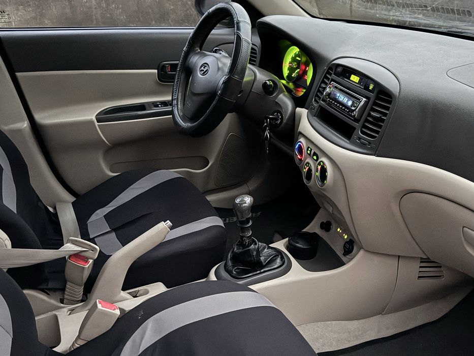 Хундай акцент 2008