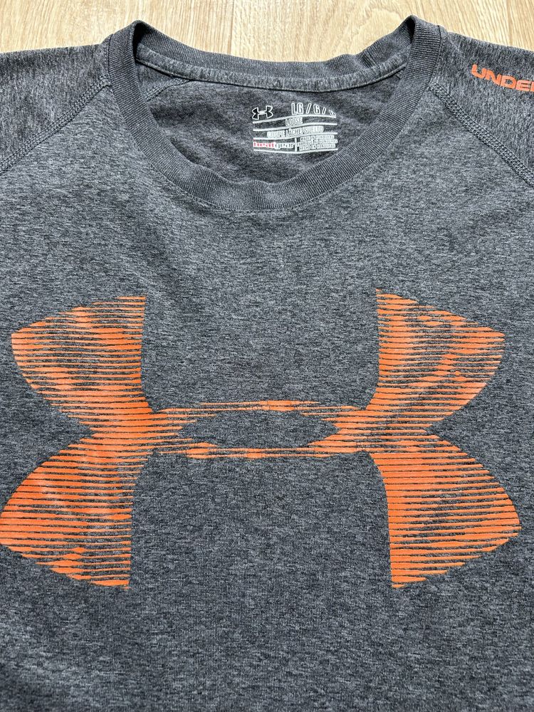 Under Armour Reverb Big Logo футболка