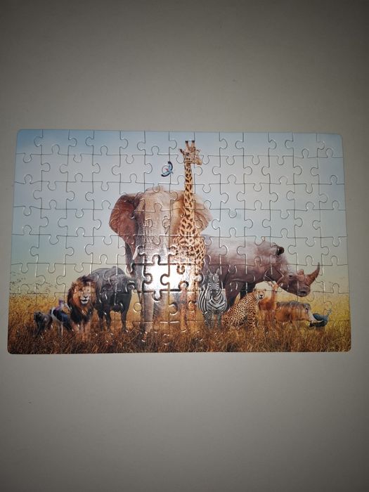 Puzzle, 104 elementy