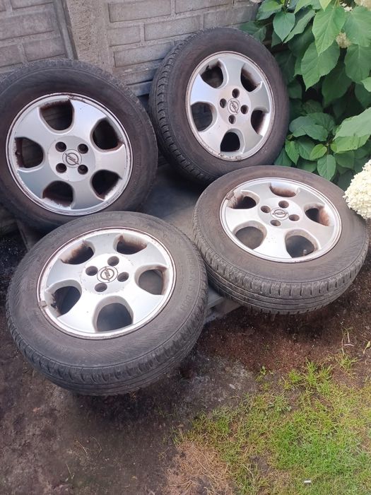 Opony i felgi aluminiowe