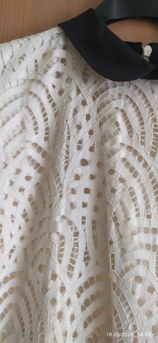 Sukienka koronkowa Zara