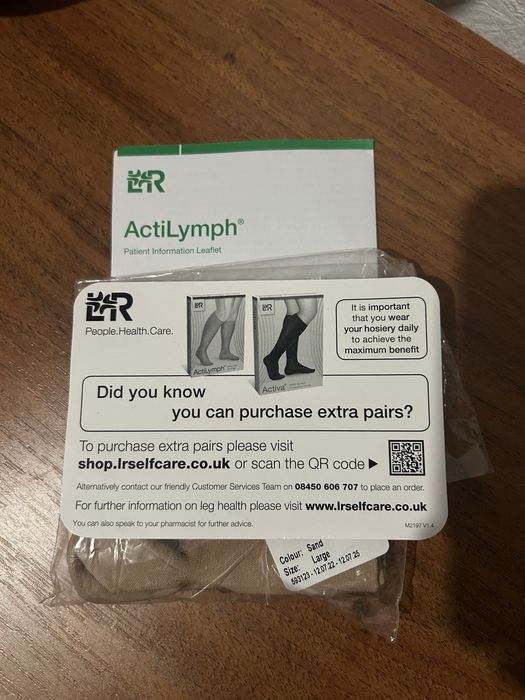 Компресійні панчохи L розміру