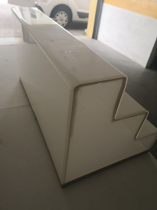 Garrafeira led em acrílico