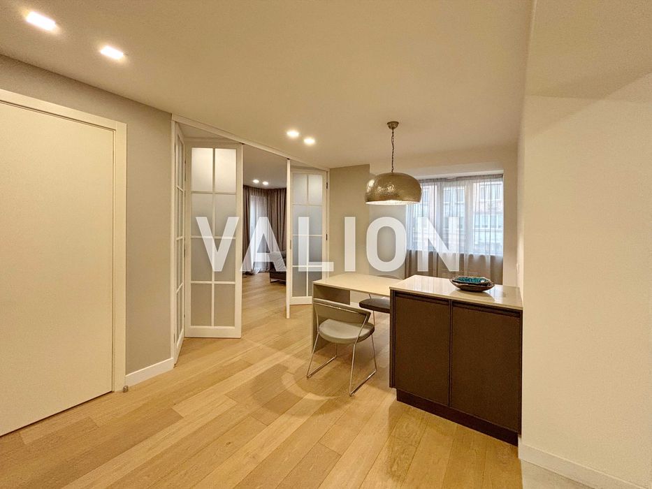 Продаж 3-к квартири, Костянтинівська, 51, Поділ. Без комісії%