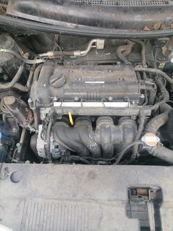 Мотор двигатель двигун Kia Rio III Ceed 1.4 бензин G4FA 56000км пробег