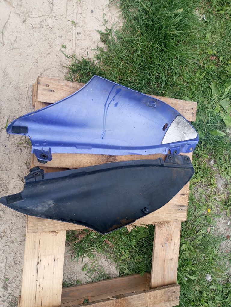 Owiewki boczne Suzuki XF 650 XF650 bok boczek tył plastiki osłony k6