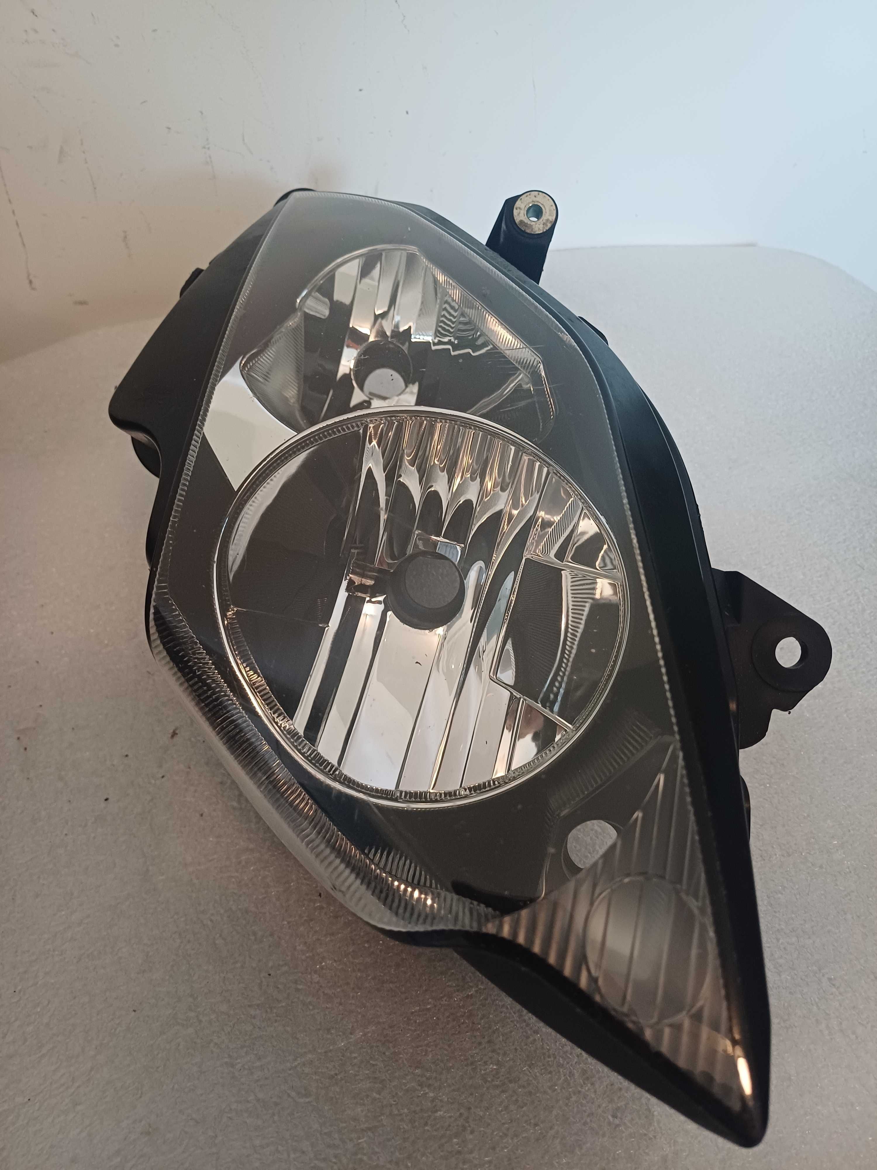 Reflektor VFR 800 V-TEC lewa prawa lampa